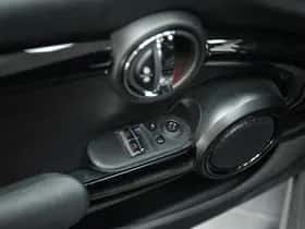 MINI Hatchback (2021) thumbnail 14