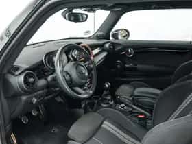 MINI Hatchback (2021) thumbnail 17
