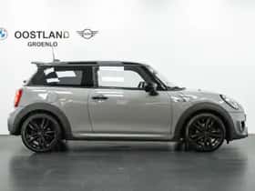 MINI Hatchback (2021) thumbnail 4