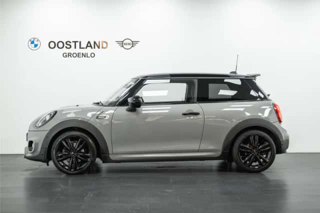 MINI Hatchback (2021) thumbnail 5