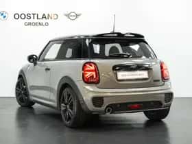 MINI Hatchback (2021) thumbnail 7
