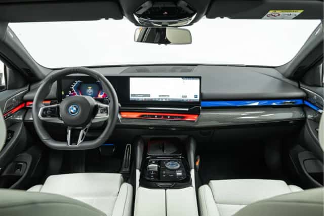 BMW 5-Serie (2025) thumbnail 4