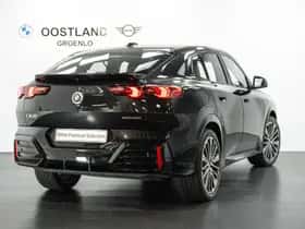 BMW iX2 (2025) thumbnail 2