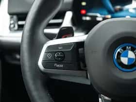 BMW iX2 (2025) thumbnail 18