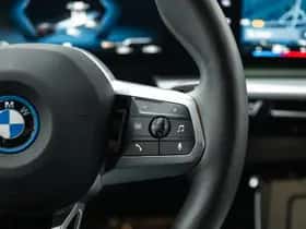 BMW iX2 (2025) thumbnail 19