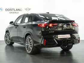 BMW iX2 (2025) thumbnail 4