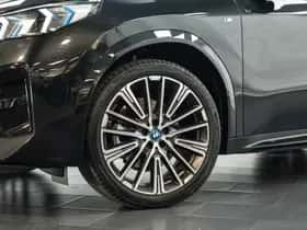 BMW iX2 (2025) thumbnail 32