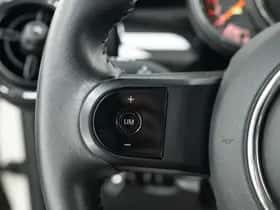 MINI Hatchback (2021) thumbnail 12