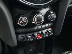 MINI Hatchback (2021) thumbnail 16