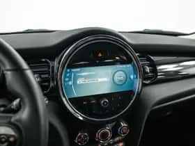 MINI Hatchback (2021) thumbnail 19