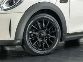 MINI Hatchback (2021) thumbnail 30