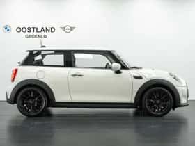 MINI Hatchback (2021) thumbnail 6