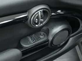 MINI Hatchback (2021) thumbnail 9