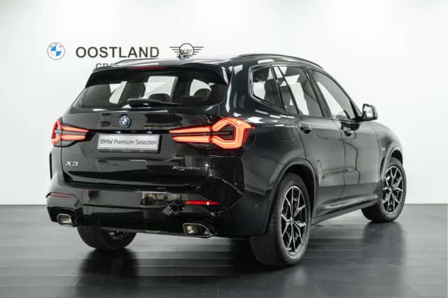 BMW X3 (2022) thumbnail 3