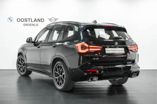 BMW X3 (2022) thumbnail 6