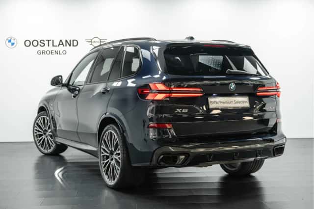 BMW X5 (2025) thumbnail 2