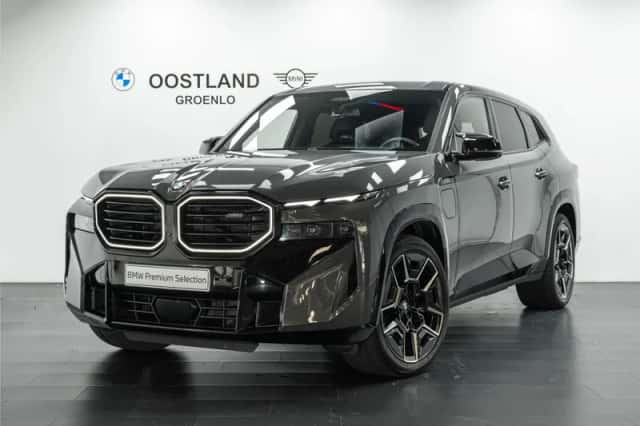 BMW XM (2025) thumbnail 1
