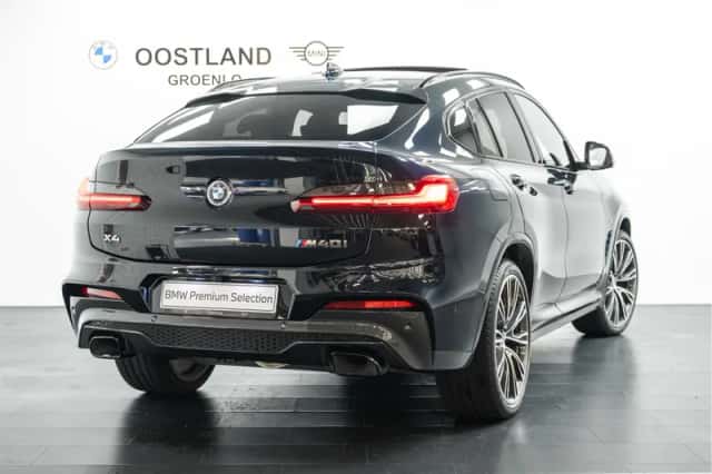 BMW X4 (2020) thumbnail 2