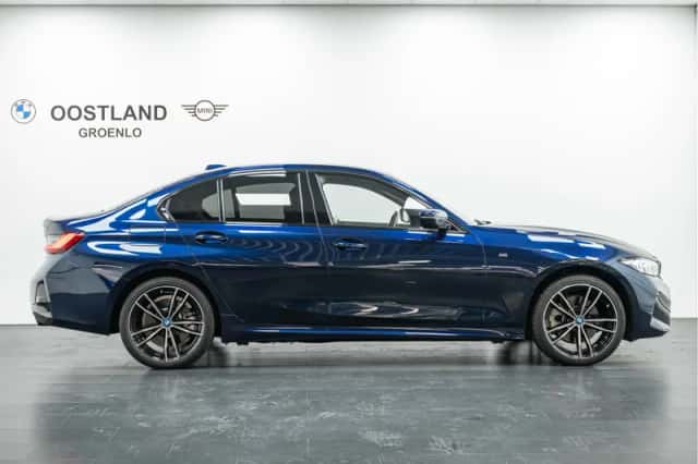 BMW 3-Serie (2024) thumbnail 2
