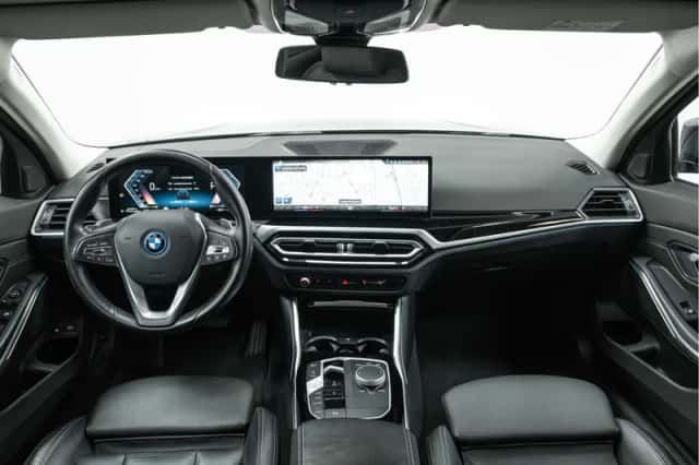 BMW 3-Serie (2023) thumbnail 4