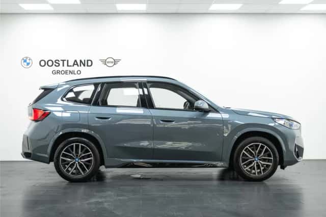 BMW X1 (2024) thumbnail 3