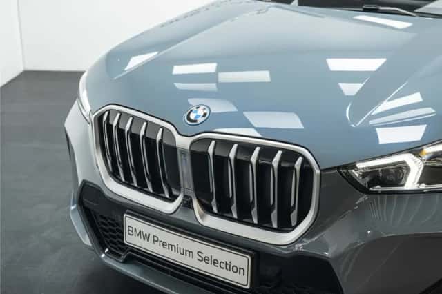 BMW X1 (2024) thumbnail 5
