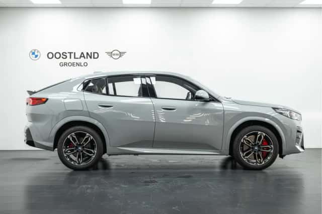 BMW X2 (2025) thumbnail 6