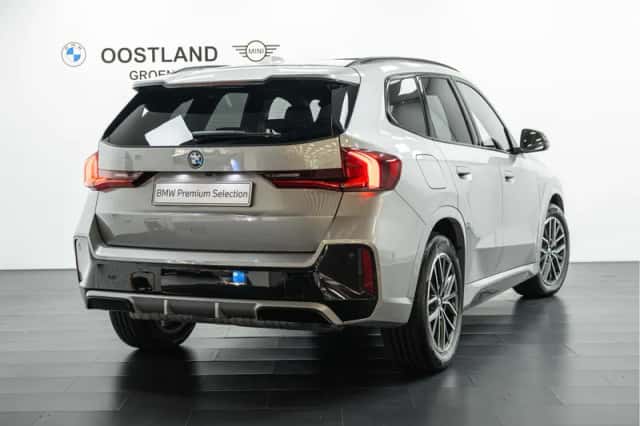 BMW X1 (2024) thumbnail 3