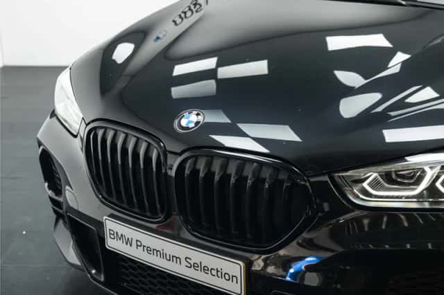 BMW X1 (2022) thumbnail 6