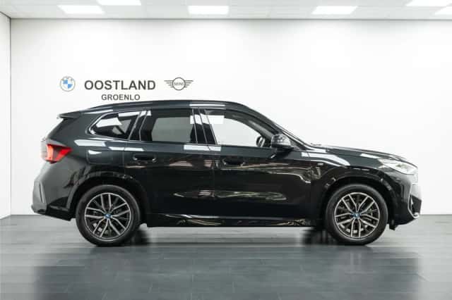 BMW X1 (2025) thumbnail 2