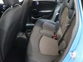 MINI Hatchback (2019) thumbnail 17