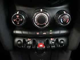MINI Hatchback (2017) thumbnail 22