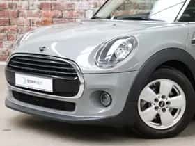 MINI Hatchback (2021) thumbnail 2