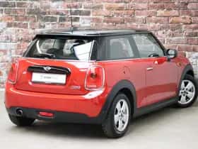 MINI Hatchback (2017) thumbnail 4