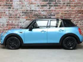 MINI Hatchback (2017) thumbnail 3