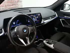 BMW X1 (2023) thumbnail 13