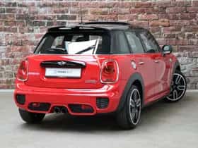 MINI Hatchback (2016) thumbnail 4