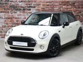 MINI Hatchback (2016) thumbnail 1