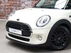 MINI Hatchback (2016) thumbnail 2