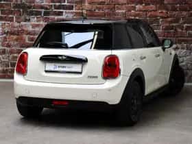 MINI Hatchback (2016) thumbnail 4
