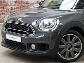MINI Countryman (2017) thumbnail 2