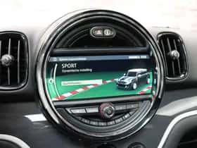 MINI Countryman (2017) thumbnail 23