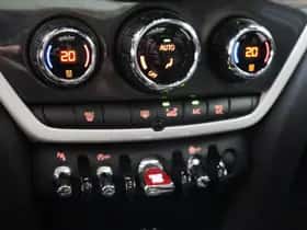 MINI Countryman (2017) thumbnail 26