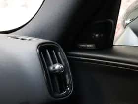 MINI Countryman (2017) thumbnail 36