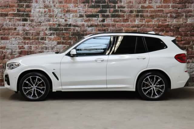 BMW X3 (2021) thumbnail 3