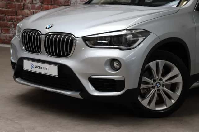 BMW X1 (2016) thumbnail 2