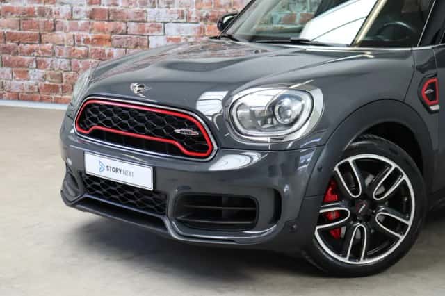 MINI Countryman (2018) thumbnail 2