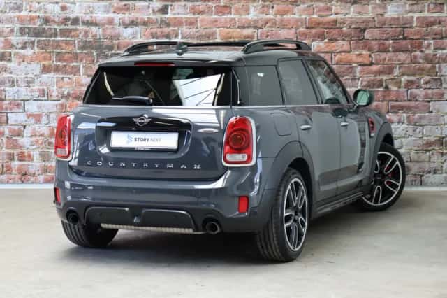 MINI Countryman (2018) thumbnail 3