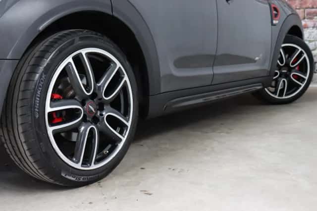 MINI Countryman (2018) thumbnail 5