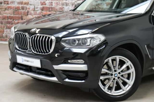 BMW X3 (2019) thumbnail 2